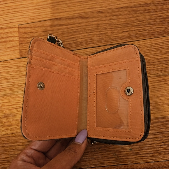 STAR WARS PORG BUNDLE: Wallet Popsocket, & Keychain - Picture 4 of 10